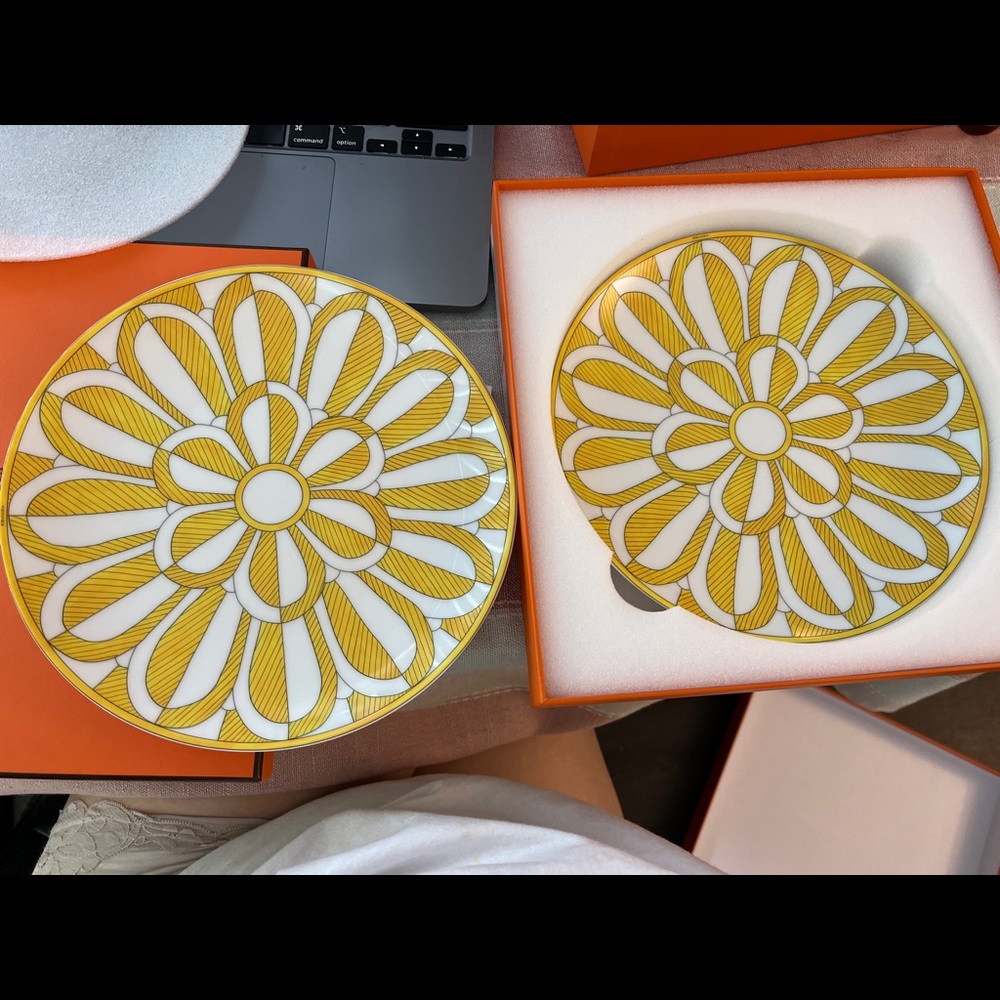 NIB Hermes Soleil D’ Hermes Dessert Plate 1pcs/Box 2022